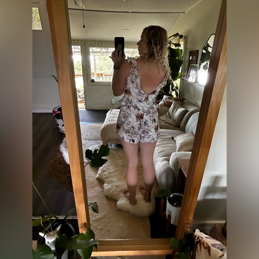 Pretty Floral Romper - Picture 7 of 13